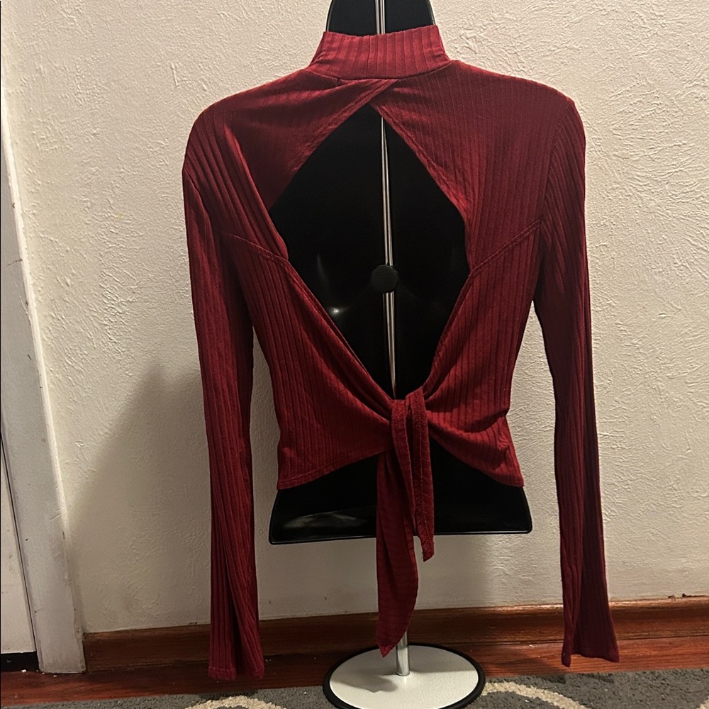Open-Back- Long Sleeve Top - Burgundy